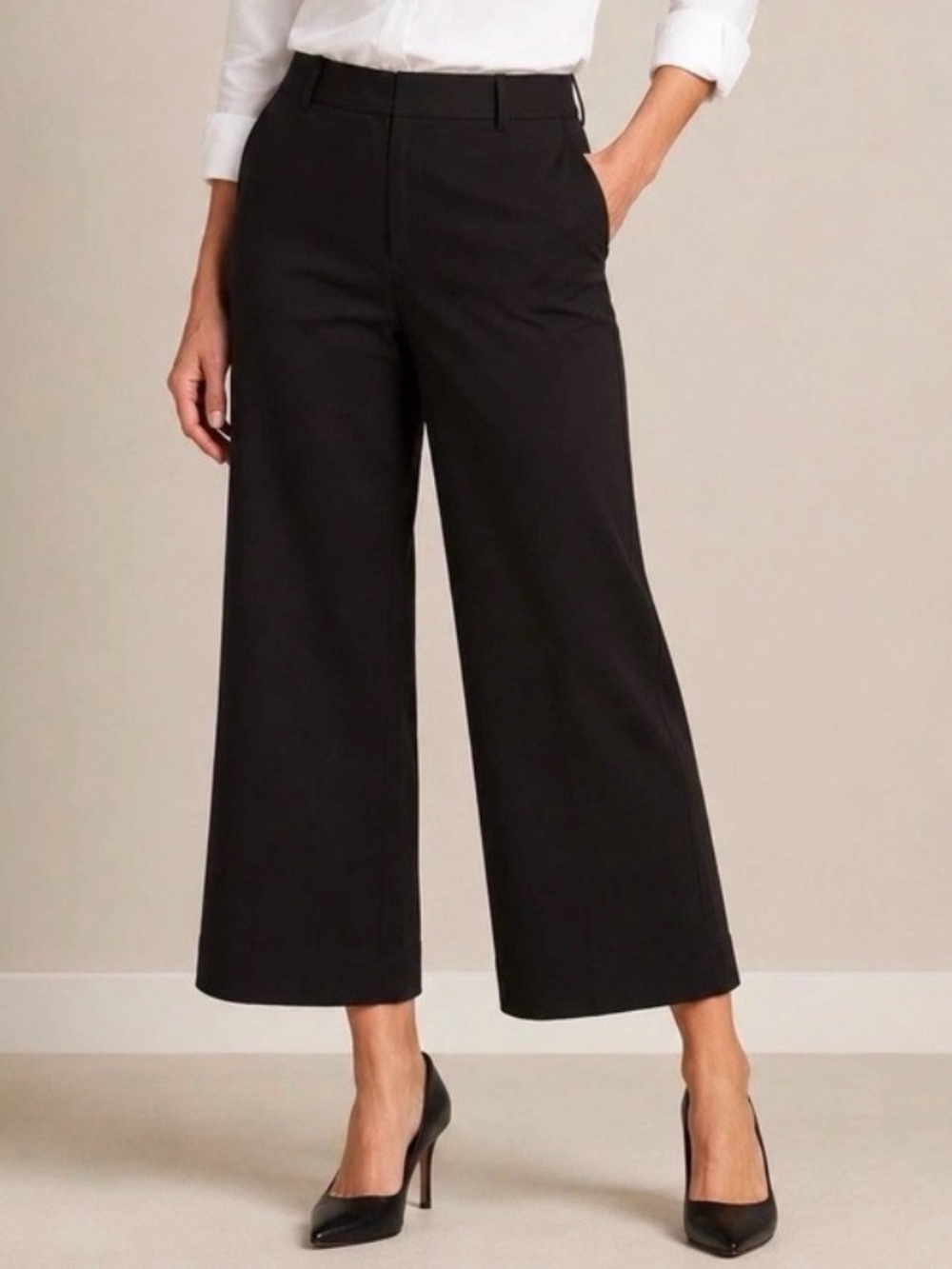 LOFT Wide Leg Crop Pants in Black Size 4